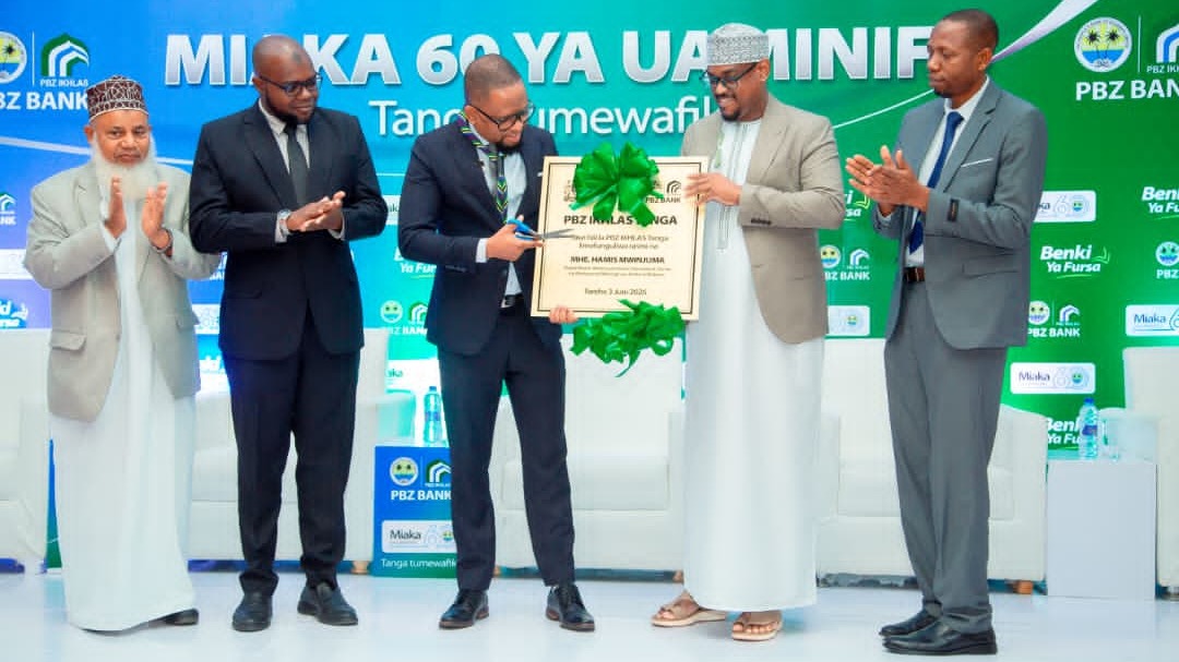 NAIBU WAZIRI MWINJUMA APONGEZA PBZ KUFIKISHA HUDUMA TANGA.